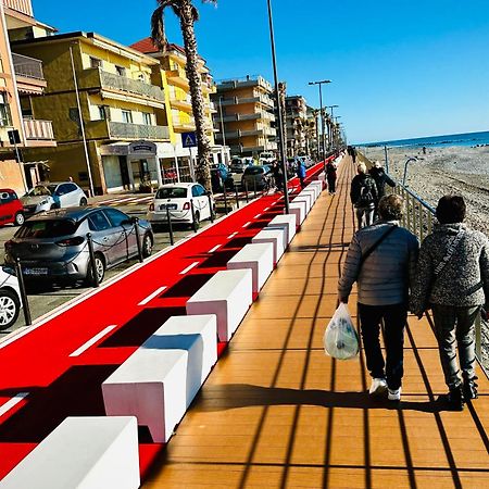 Appartamento Al Mare Βεντιμίλια Εξωτερικό φωτογραφία